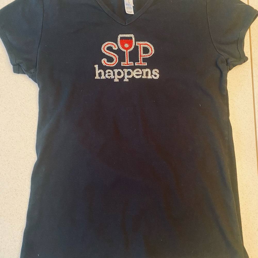 Cute punny tee shirt for wine drinkers